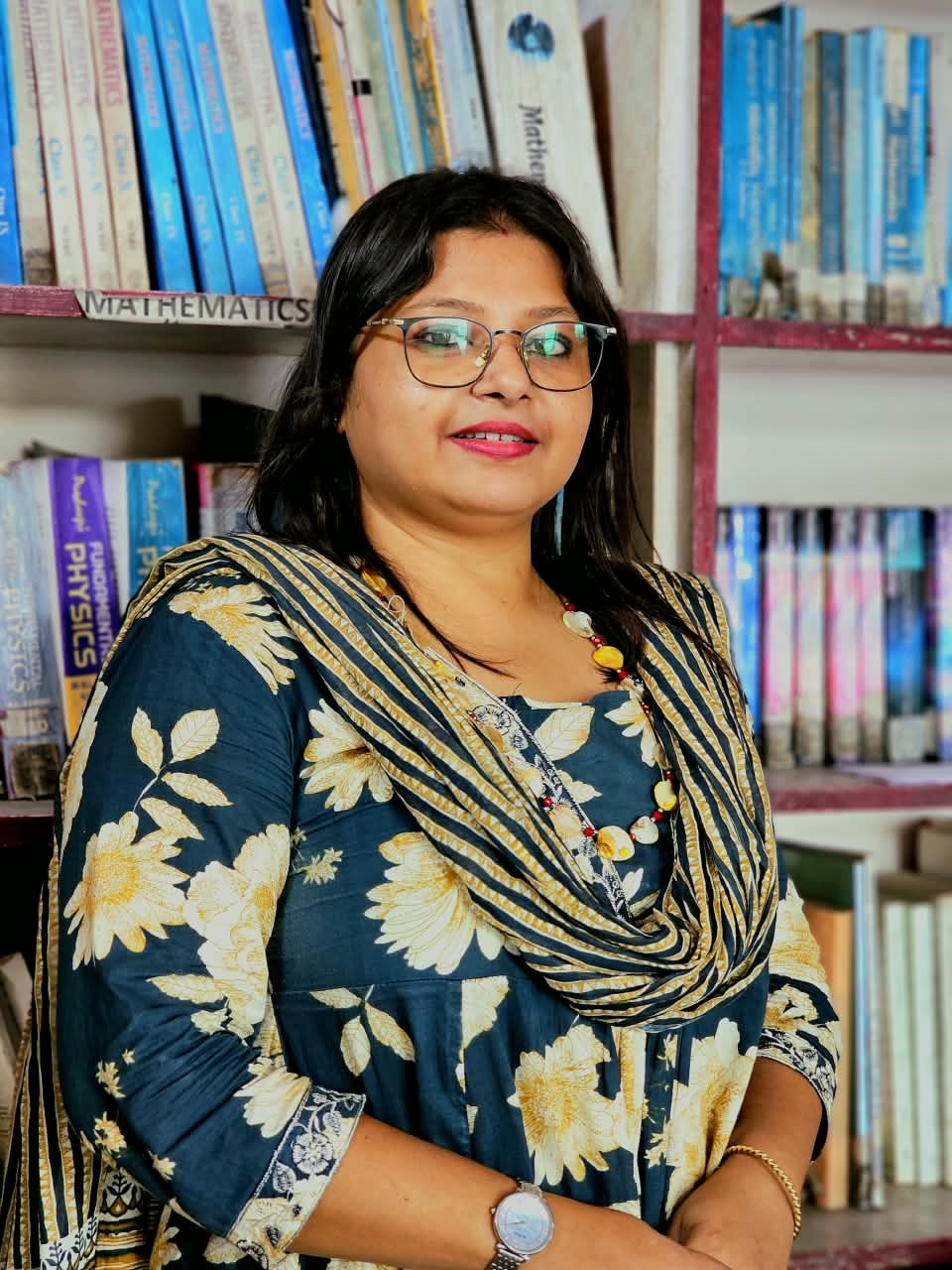 Portrait of Sayantani Roy, Founder and Senior Secondary CBSE Faculty
